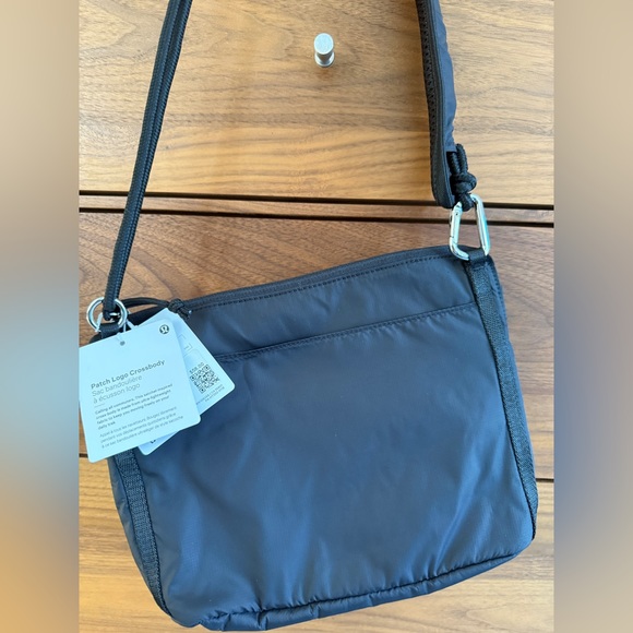 LULULEMON PATCH LOGO BLACK CROSSBODY BAG - Picture 5 of 8